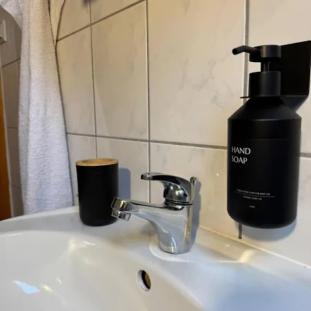 Ama Home Gemuetliches Apartment In Hiddenhausen - Gratis Wlan, Smart-Tv - Nahe A30 & A2 - Nur 10 Min Von Herford Exterior foto