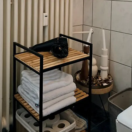 Ama Home Gemuetliches Apartment In Hiddenhausen - Gratis Wlan, Smart-Tv - Nahe A30 & A2 - Nur 10 Min Von Herford Exterior foto