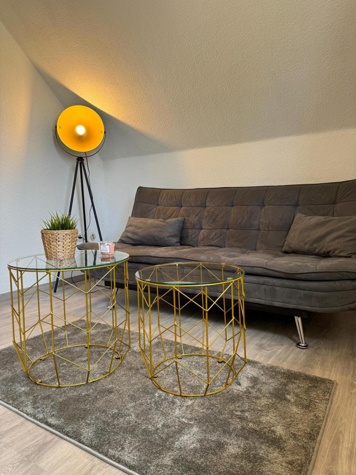 Ama Gemuetliches In - Gratis Wlan, Smart-tv - Nahe A30 & A2 - Nur 10 Min Von Herford Apartment *
