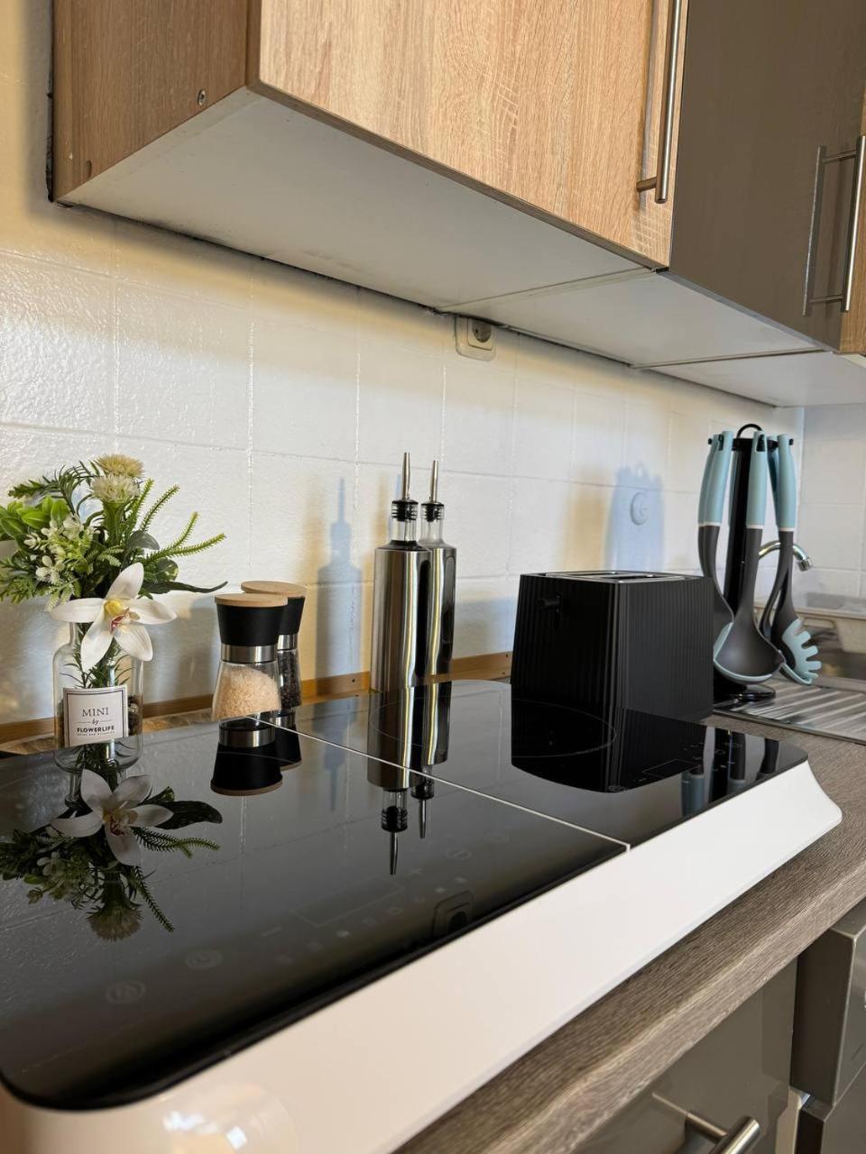Ama Gemuetliches In - Gratis Wlan, Smart-tv - Nahe A30 & A2 - Nur 10 Min Von Herford Apartment Hiddenhausen